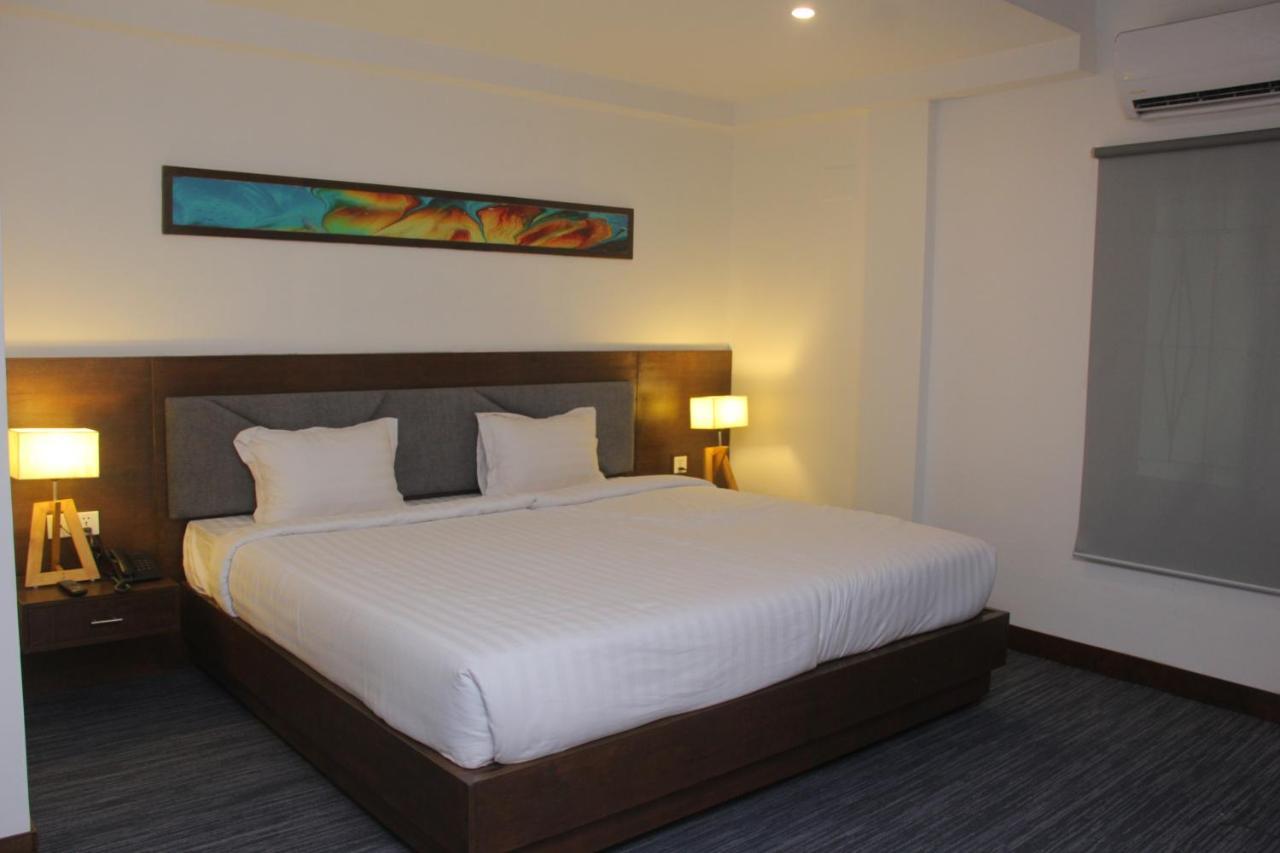 דאהקה Hotel Zakaria International מראה חיצוני תמונה