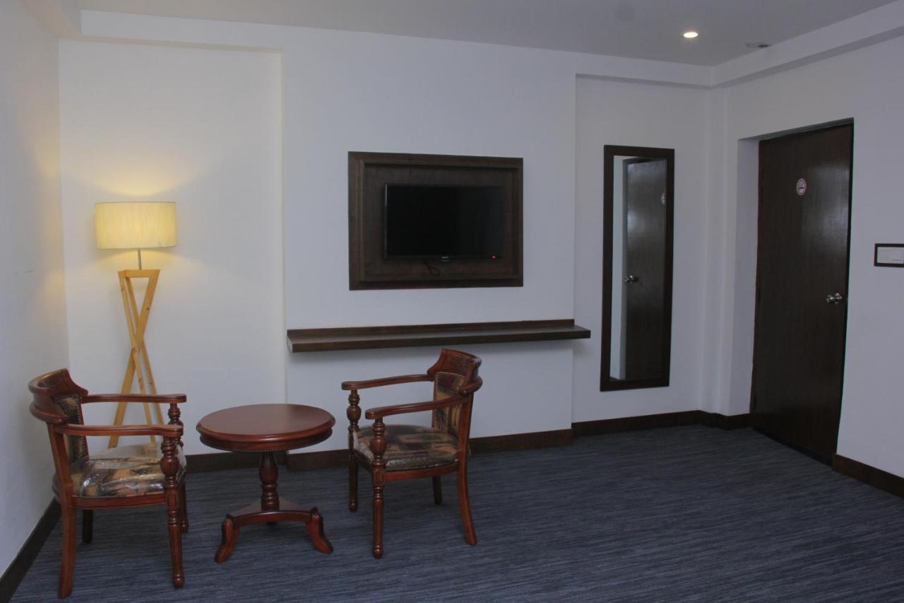 דאהקה Hotel Zakaria International מראה חיצוני תמונה