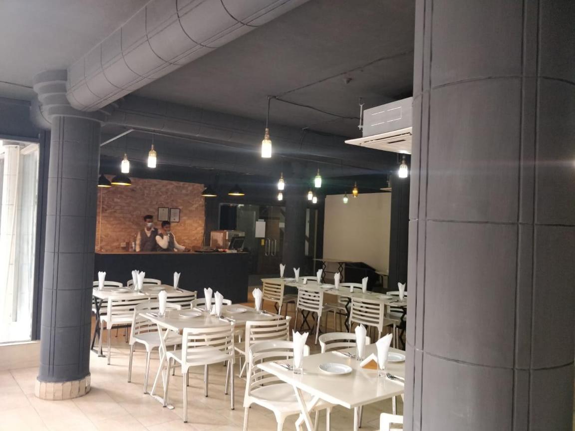 דאהקה Hotel Zakaria International מראה חיצוני תמונה