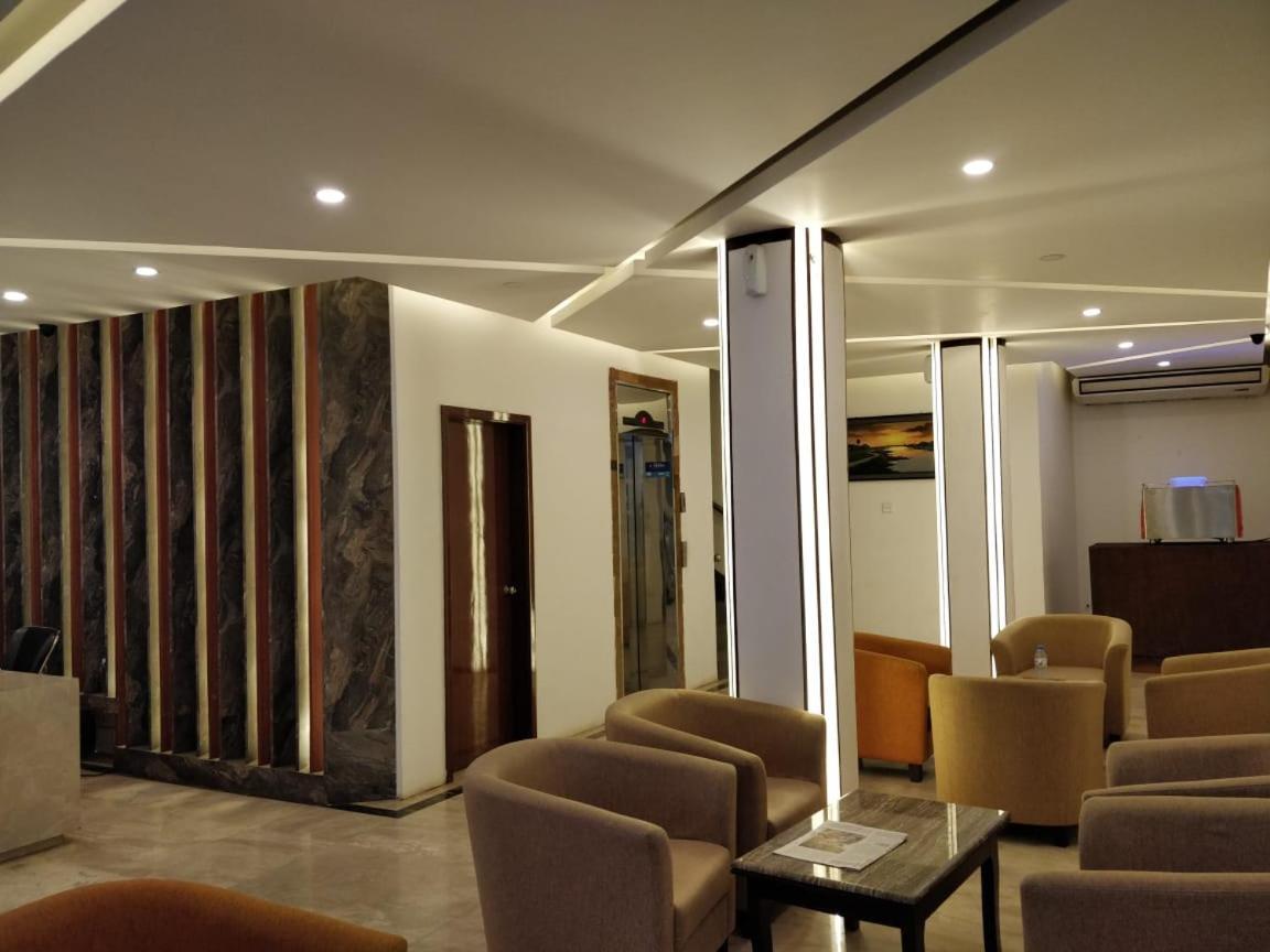 דאהקה Hotel Zakaria International מראה חיצוני תמונה